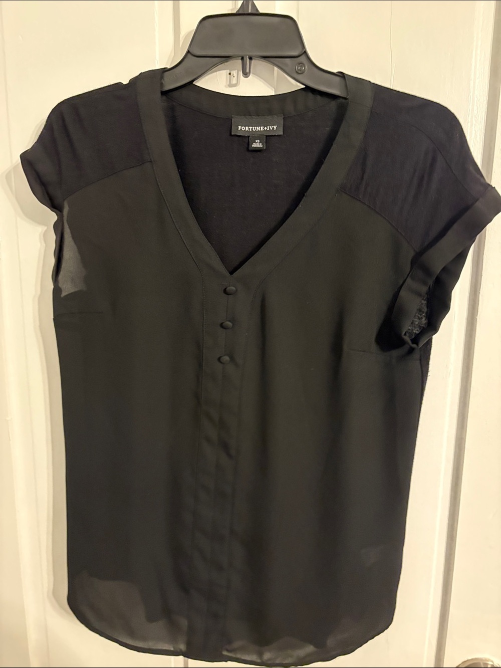 Fortune + Ivy Black V-Neck Cap Sleeve Blouse with Button-Front